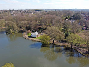 Supporting image for story: Walsall Arboretum designated first West Midlands ancient tree site in milestone year


