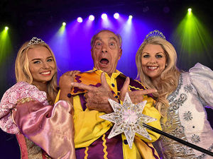 Supporting image for story: Bernie Clifton backs bid to restore 1930s Wellington cinema