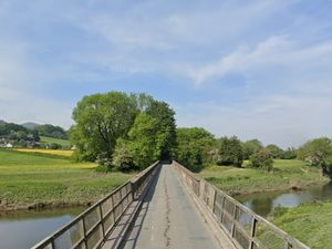 Supporting image for story: Borderland bridge over the River Severn to close for inspection