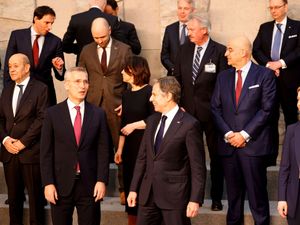 Supporting image for story: Nato boss warns no-fly zone over Ukraine might expand war