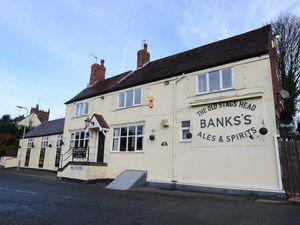 Supporting image for story: The Old Stags Head pub in Penn hoping for extra Halloween spirits