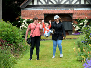 Supporting image for story: Praise for National Trust properties' social distancing