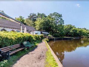 Supporting image for story: Sutton Coldfield restaurant has to shut temporarily as staff self isolate 