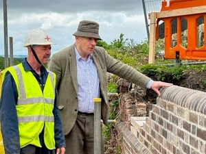 Supporting image for story: Delay to Bridgnorth Cliff Railway work down to 'wrong paperwork' says owner 