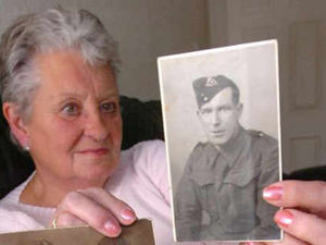 Supporting image for story: Hero's daughter tells of her pride