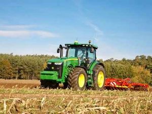 Supporting image for story: Farmers welcome scrapping of 'crazy planning policy'