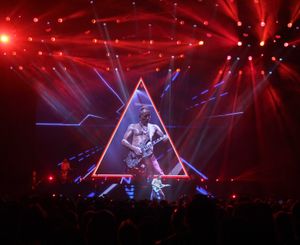 Def Leppard. Pictures by: Andy Shaw