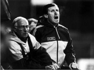 Supporting image for story: Billy McNeill: Former Celtic legend and Aston Villa manager dies aged 79