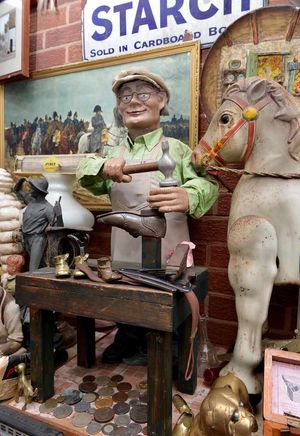 A recent item bought at auction in Leamington Spa, thought to date from the 1940s or 50s.