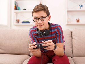 Supporting image for story: Home alone: When should children be allowed to go solo?