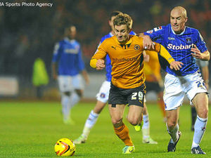Supporting image for story: Spark fizzles out as Wolves lose pace on league leaders - match analysis and pictures