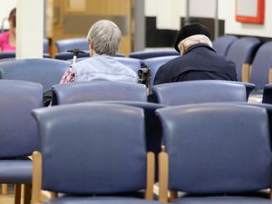 Supporting image for story: Hospitals will be paid to divert patients into community to slash waiting lists