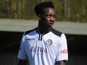 Supporting image for story: Pics swoop for midfielder Martin