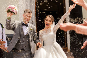 Optical Express study reveals over a quarter of UK would consider laser eye surgery ahead of their big day