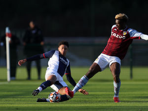 Supporting image for story: Aston Villa's Tim Iroegbunam handed England call up and pens new contract
