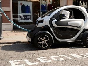 Supporting image for story: 10 electric vehicle myths busted