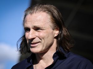 Supporting image for story: Gareth Ainsworth reveals his Shrewsbury Town training plan after difficult defeat