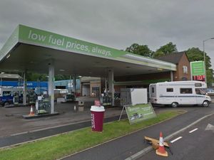 Supporting image for story: Appeal as hammer robber threatens staff at Shropshire petrol station