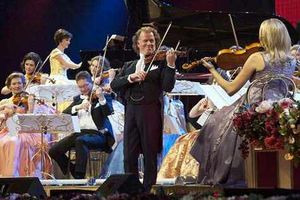Supporting image for story: André Rieu adds second Birmingham LG Arena date