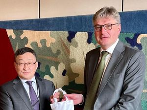 Supporting image for story: County MP welcomes trade delegates