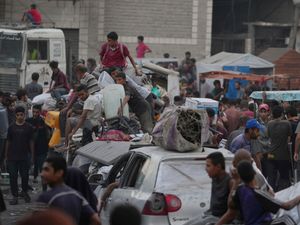 Supporting image for story: Israeli military says strike on Gaza hospital was targeting a Hamas camera