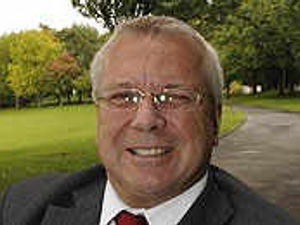 Supporting image for story: Couple walk away after copter crash