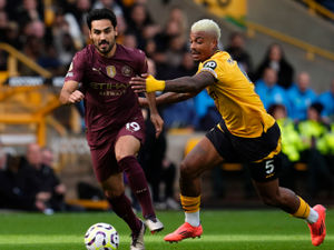 Supporting image for story: Wolves 1 Manchester City 2 - Report