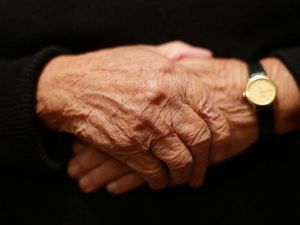 Supporting image for story: Vulnerable need non-digital alternatives of services to continue, report warns