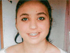 Supporting image for story: Father's tribute as daughter dies aged 18