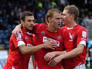Supporting image for story: Wycombe 1 Walsall 1