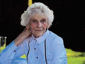 Supporting image for story: Car dealership boss dies at 88