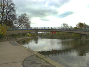Supporting image for story: Emergency services called out to reports of man in River Severn