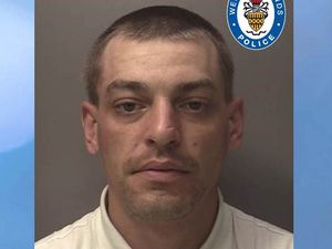 Supporting image for story: Appeal to find man who ran from ambulance staff