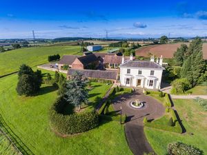 Supporting image for story: Lavish Georgian manor near Wolverhampton up for sale for £2.25 million