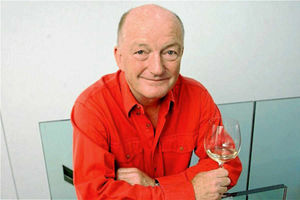 Supporting image for story: TV expert Oz Clarke to appear at Shrewsbury wine tasting