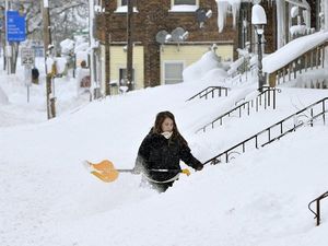 Supporting image for story: This time lapse of record snowfall in Pennsylvania will make you feel cold just watching it