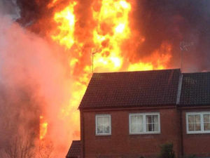 Supporting image for story: Live updates on the Oldbury chemical fire