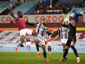 Supporting image for story: Keinan Davis: Aston Villa still fighting