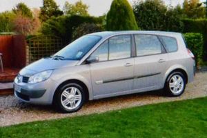 A Renault Scenic