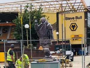 Supporting image for story: Wolves Sir Jack statue ready for unveiling at Molineux
