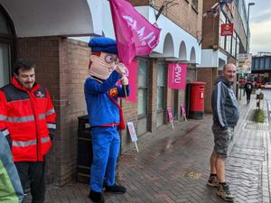 Supporting image for story: Shropshire and Mid Wales postal workers out on strike for second day running