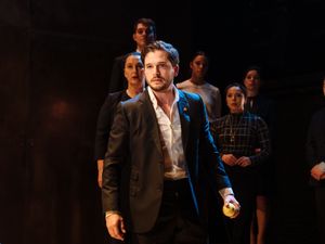 Supporting image for story: Theatre releases first look at Kit Harington as Henry V