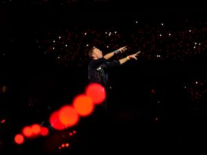 Supporting image for story: Female executive caught on Coldplay cam resigns after embrace went viral