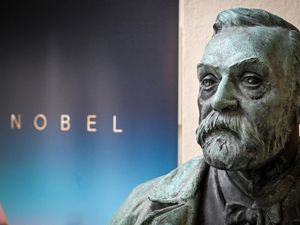 Supporting image for story: Nobel Peace Prize awarded to Japanese campaigners against nuclear weapons