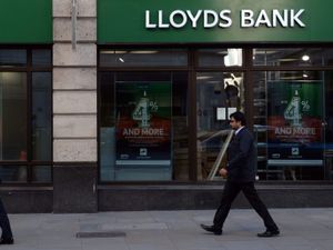 Supporting image for story: Lloyds Banking Group closing another 49 branches