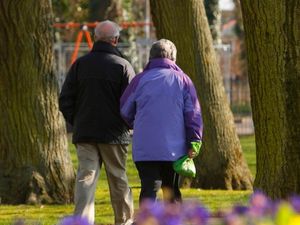 Supporting image for story: Brisk walking each day 'may cut risk of dying from cancer'