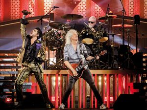Supporting image for story: Night of hits as Queen + Adam Lambert rock the Arena