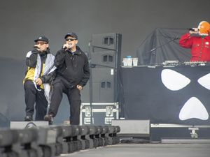 Supporting image for story: Kneecap announce LP saying Sir Keir Starmer was ‘all the motivation we needed’