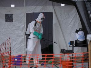 Supporting image for story: Ebola vaccine trial to begin in Uganda after new outbreak kills nurse
