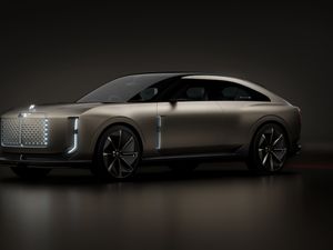 Supporting image for story: Bentley shows off bold new direction with EXP 15 concept